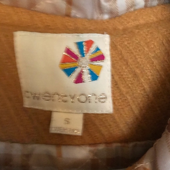 Twenty One coat - Picture 2 of 4